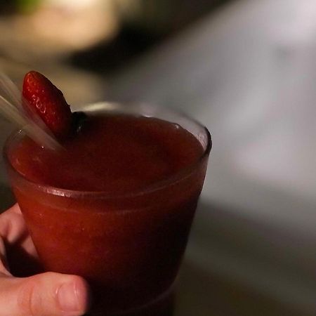 联盟情趣酒店（仅限成人） 卡贝德卢 外观 照片